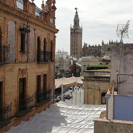 Apartment Duplex And Terrace Overlooking Giralda *